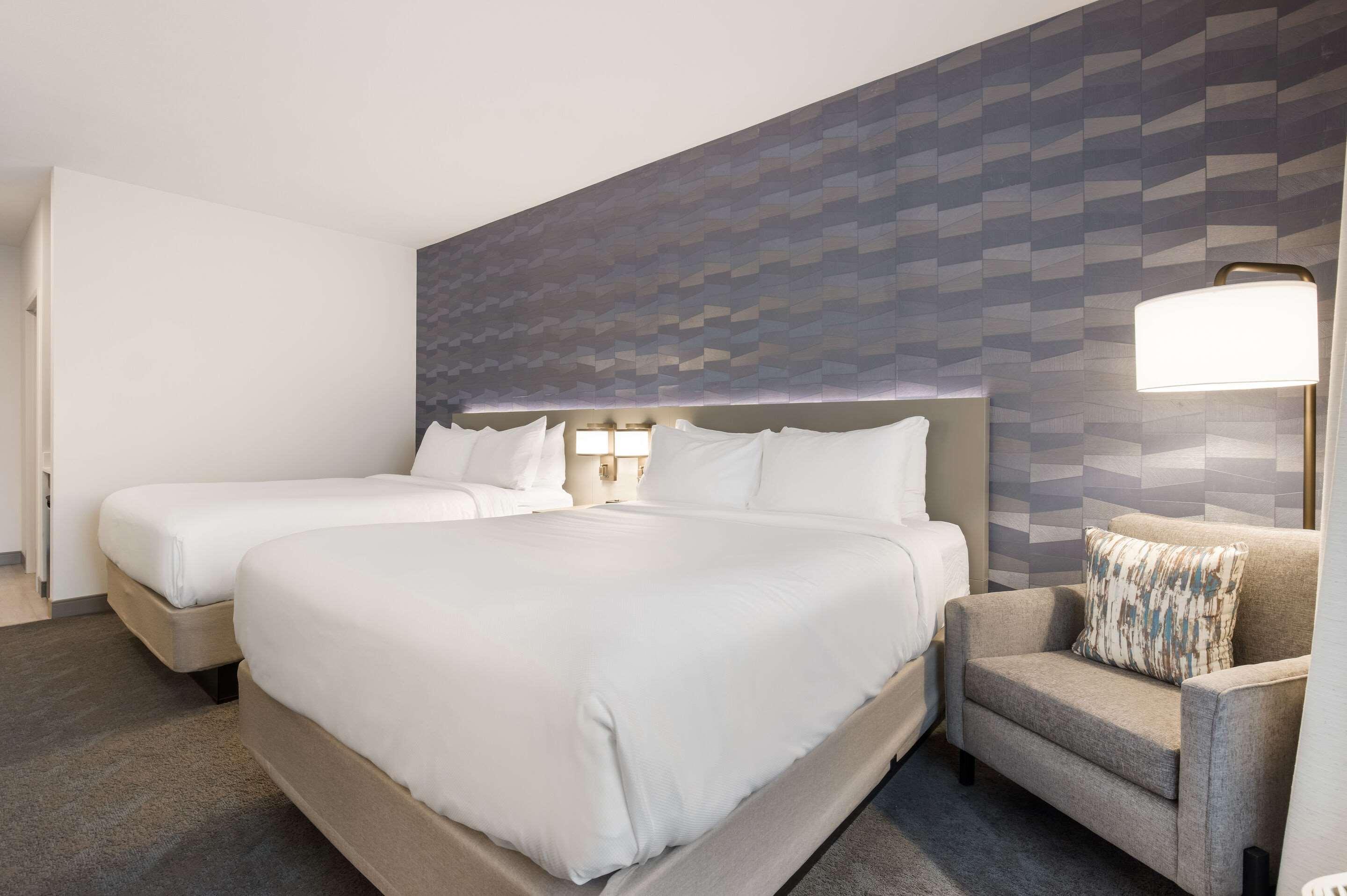 Comfort Inn & Suites Гейлорд Екстериор снимка