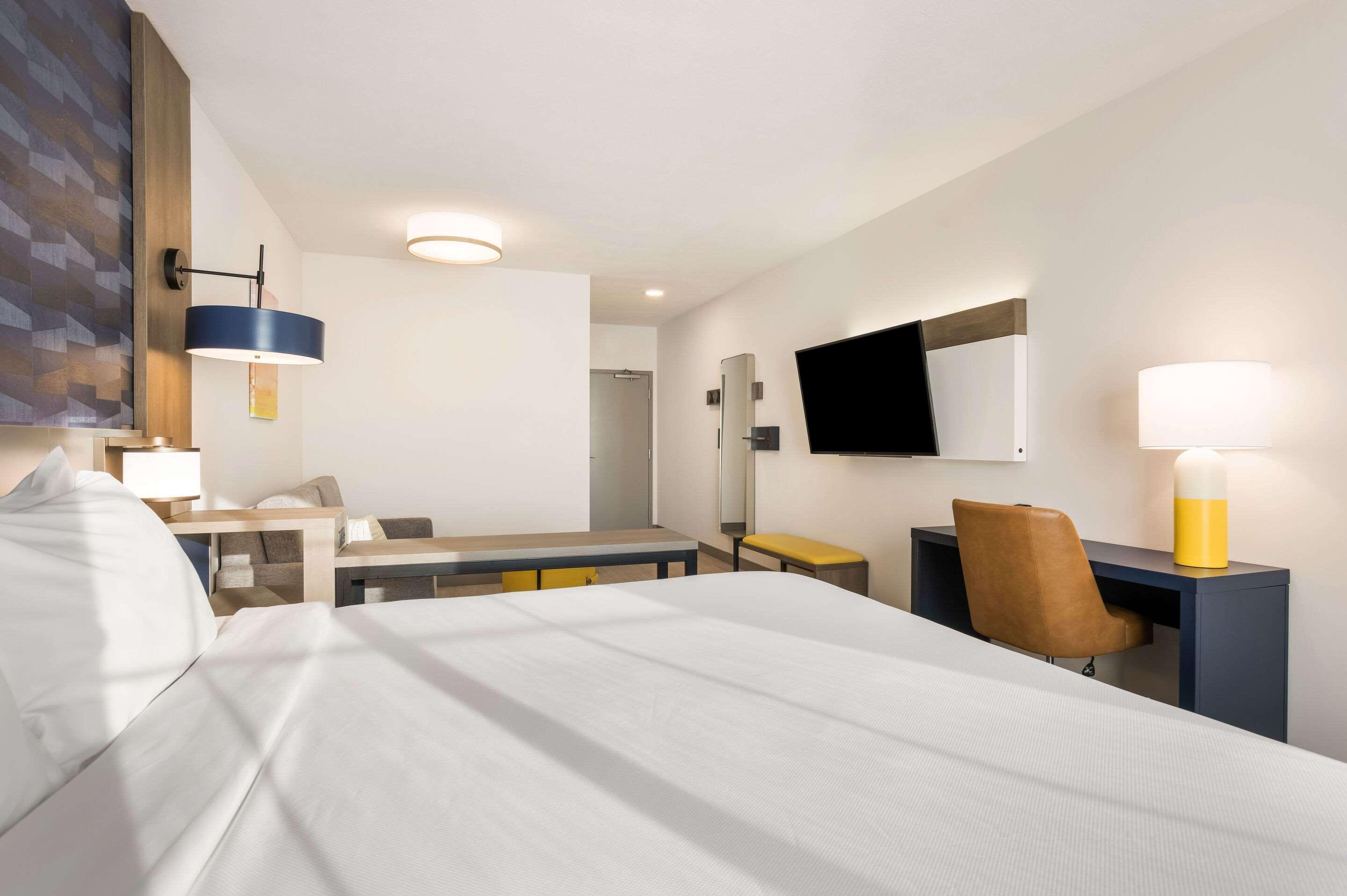 Comfort Inn & Suites Гейлорд Екстериор снимка