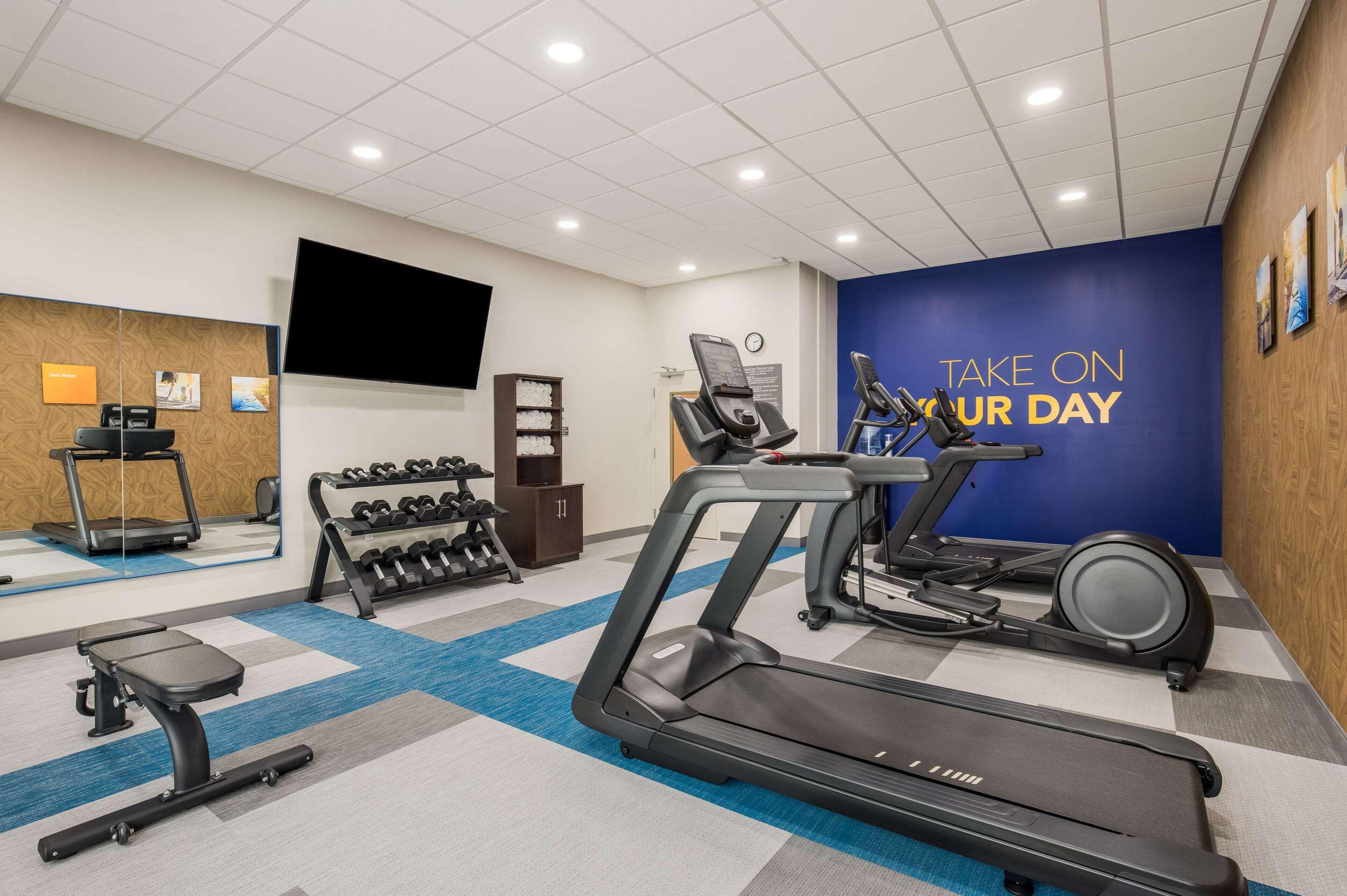 Comfort Inn & Suites Гейлорд Екстериор снимка