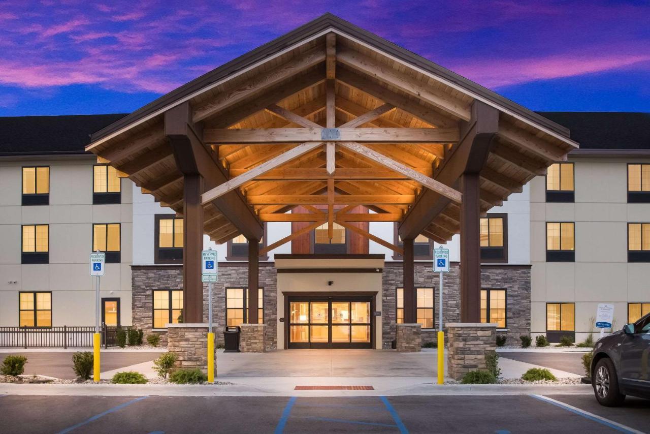 Comfort Inn & Suites Гейлорд Екстериор снимка