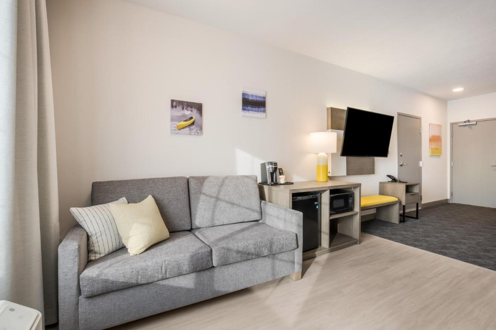 Comfort Inn & Suites Гейлорд Екстериор снимка